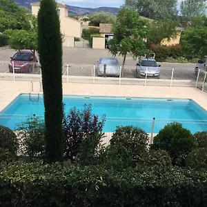 Appartement Le Partage Des Eaux, LʼIsle-sur-la-Sorgue